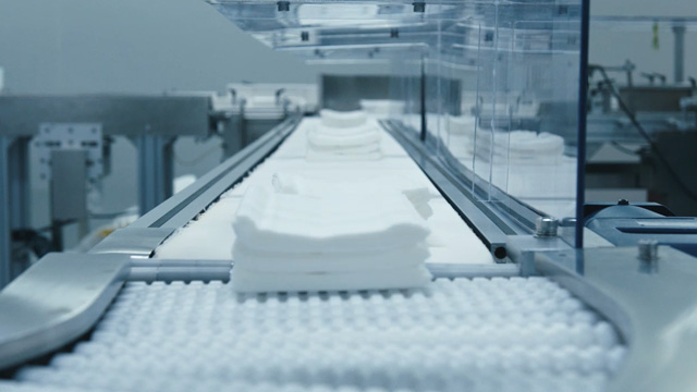 預(yù)計(jì)北美將引領(lǐng)桶裝濕巾細(xì)分市場(chǎng)的增長(zhǎng)。隨著衛(wèi)生和家庭任務(wù)用濕巾需求的增長(zhǎng)，2019年北美成為最大的區(qū)